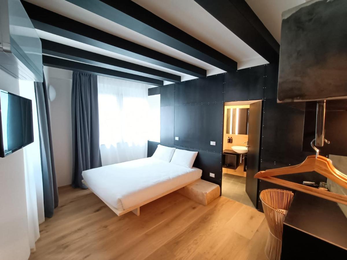 Le Meridiane City Rooms In Trento Exterior foto