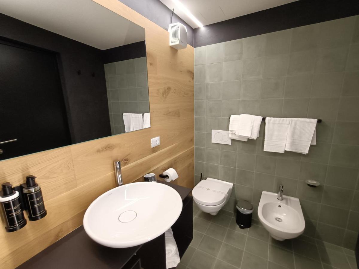 Le Meridiane City Rooms In Trento Exterior foto